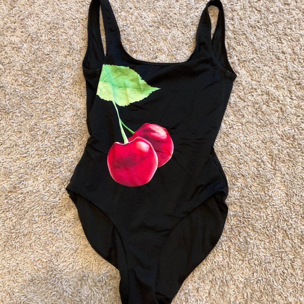ONIA ONE-PIECE SWIMSUIT. SIZE S. BLACK.